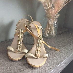 Authentic Giuseppe Zanotti sandals with ornament in gold/nude 36.5